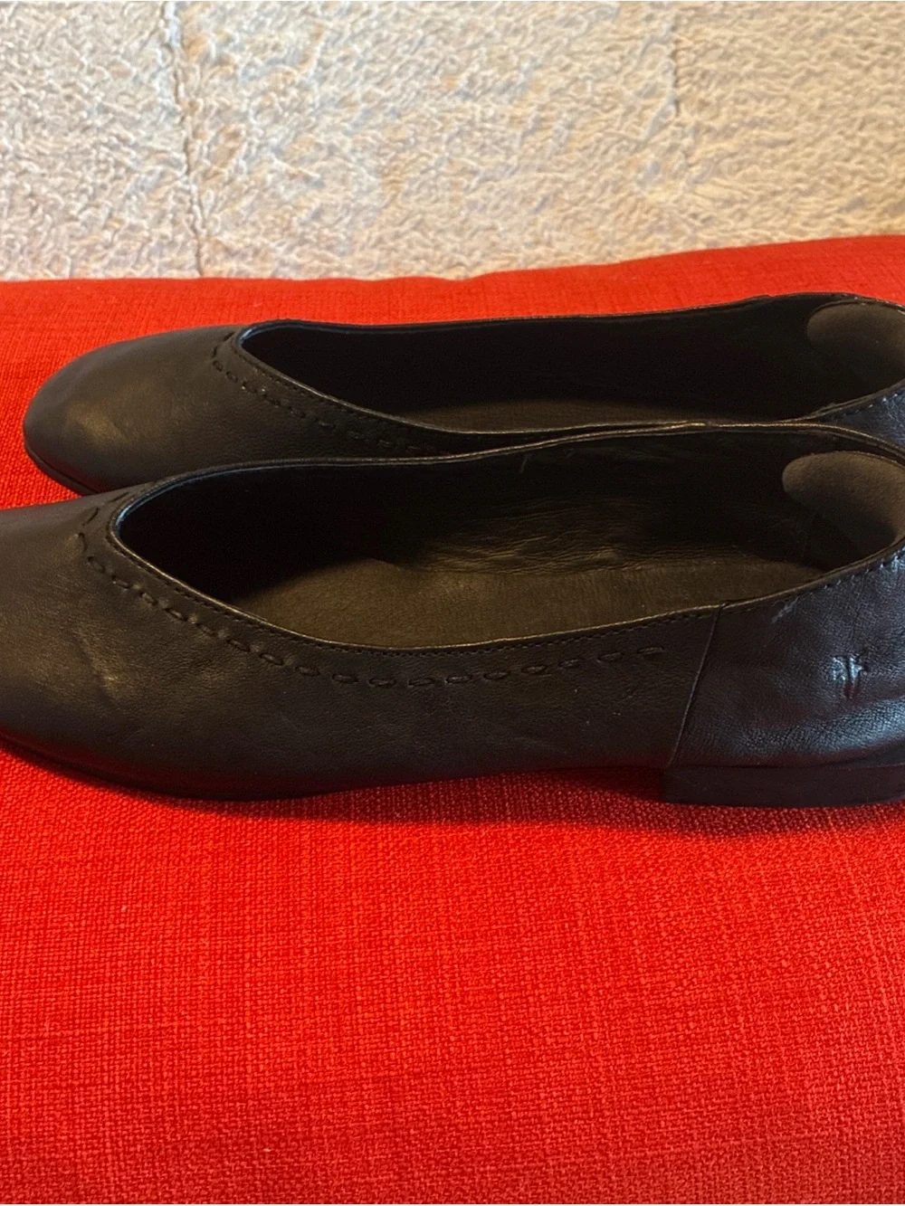 Frye classic black